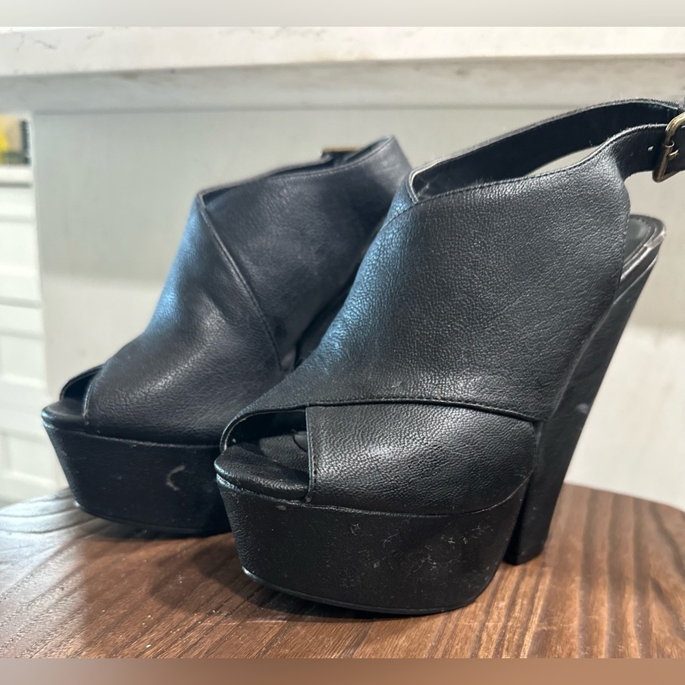 USED Steven Madden Ankle Boots